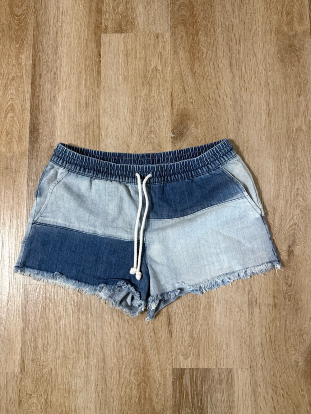AERIE Denim Patchwork Drawstring Shorts Raw Hem Elastic Waist Pull On Size M